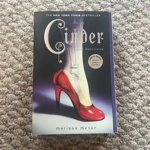 Cinder Marissa Myer